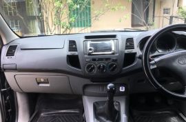 Toyota Hilux 2WD Extra Cab