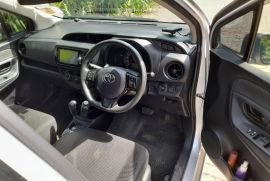 Toyota Vitz Safety CBK-99--