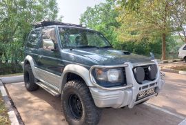 Two Door Mitubishi Pajero For Sale