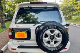 Toyota cruiser Sahara vx limited 101