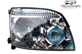 Nissan X-Trail T30 Head Lamp