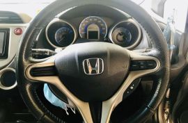 single multifunction steering wheel