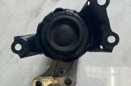 Honda Vezel Engine/Gel Mount (Genuine)