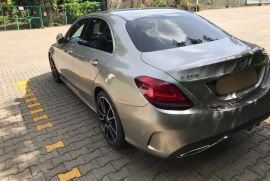 MERCEDES BENZ C200 AMG PREMIUM